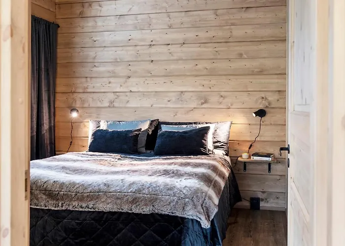 Chale Naava * روكا