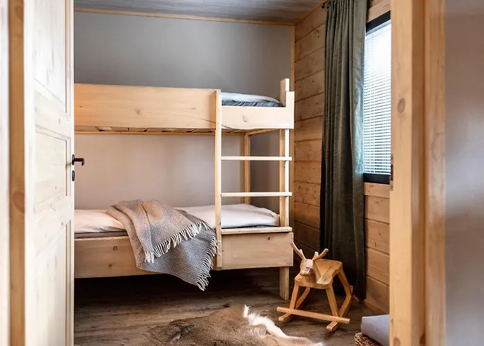 Chale Naava روكا